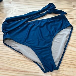 Nani Swim Bottoms Navy with side tie size Large